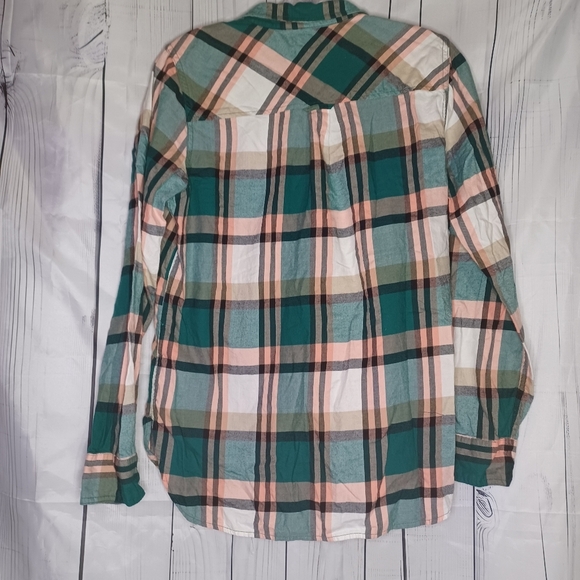 J.Crew Classic plaid button-down 100% cotton shirt - Picture 7 of 11